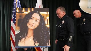 米歌手の車のトランクからバラバラ遺体となって発見された14歳少女、死因が判明