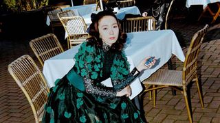 「岸辺露伴」泉京香の衣装に飯豊まりえの提案　新作は“アクション仕様”