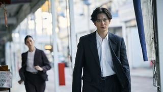 「田鎖ブラザーズ」真（岡田将生）＆稔（染谷将太）、津田の遺品から「鍵」と「電話番号」を見つける【第4話あらすじ】
