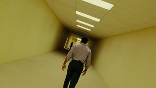 YouTube動画から生まれた都市伝説が映画に　『Backrooms』全米初登場1位で日本公開決定
