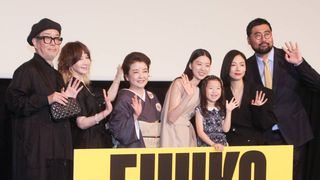 YOUと岸本加世子の修羅場「お茶の投げ方を40回くらい練習」　監督が明かす