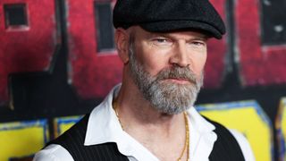 『X-MEN』セイバートゥース役タイラー・メイン、男性乳がんを公表