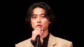 山崎賢人、吉沢亮とは今も「中学生男子」 8年前の『キングダム』撮影回想
