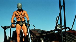 『マッドマックス2』ヒューマンガス俳優が死去　76歳
