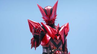 「仮面ライダーマイス」“ネコ”モチーフの仮面ライダーマオウ&リド発表 史上初の胸VS腰ベルト対決へ