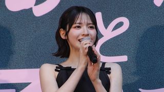 FRUITS ZIPPER鎮西寿々歌「呪いもかけちゃう」　渋谷の大階段で主演映画PR