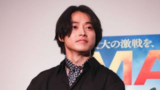 山崎賢人、『キングダム』河了貂の成長に驚き「頼もしい環奈ちゃんに」