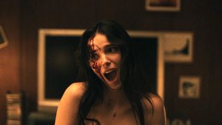 愛が重すぎて大惨事!世界4億ドル突破ホラー『オブセッション』監督が語る「愛」と「ロマンス」の違い