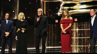 ハリソン・フォード＆ロバート・ダウニー・Jr、D23にサプライズ登場　元ディズニーCEOの殿堂入りを祝福