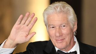 リチャード・ギア、喜寿77歳に!奇跡のイケオジの幸せすぎる現在