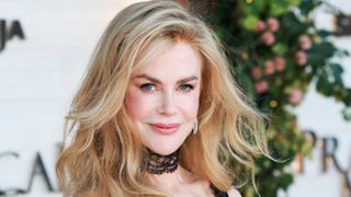 ニコール・キッドマン59歳、透けてるドレスで圧巻の美!