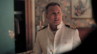 『ワンオペレーション』の“苛立たせる夫”としてクリスチャン・スレイターがカメオ出演していた