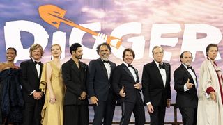トム・クルーズ主演『DIGGER／ディガー』英王室も駆けつけワールドツアー開幕