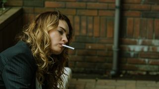 リリー・ジェームズのギャップ！『バッド・ルーテナント：トウキョウ』で見せた役者魂に三池崇史監督も感服