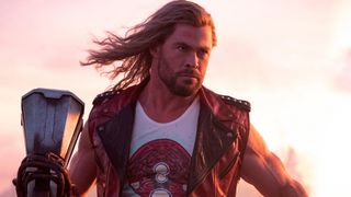 『アベンジャーズ』クリス・ヘムズワースの娘、ロデオ大会で優勝！暴れ狂う牛を物ともせず