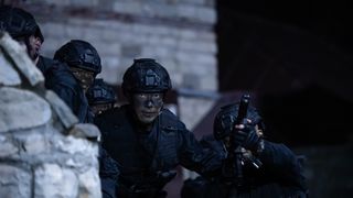 「VIVANT」シャキ城潜入が「メタルギア」感満載と話題　乃木がスネークの代名詞「待たせたな」放つ