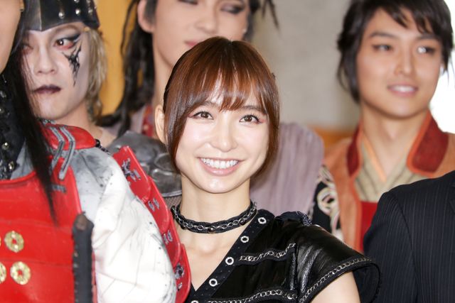 篠田麻里子、"殺しにいく気”で！　初殺陣挑戦に奮闘　画像ギャラリー（8枚目）