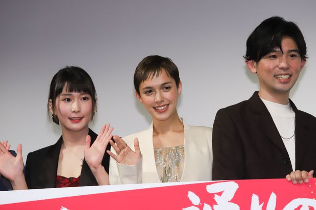 モーガン茉愛羅、ベリーショート＆白の装いで　『エッシャー通りの赤いポスト』ジャパンプレミア（4枚目）