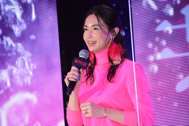 岩田剛典、篠原涼子に金魚をイメージした花束贈る　「金魚妻」イベントに長谷川京子、安藤政信と登壇（20枚目）