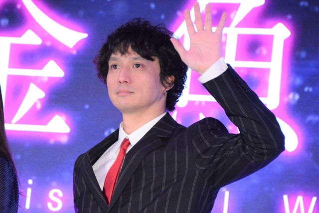 岩田剛典、篠原涼子に金魚をイメージした花束贈る　「金魚妻」イベントに長谷川京子、安藤政信と登壇（27枚目）