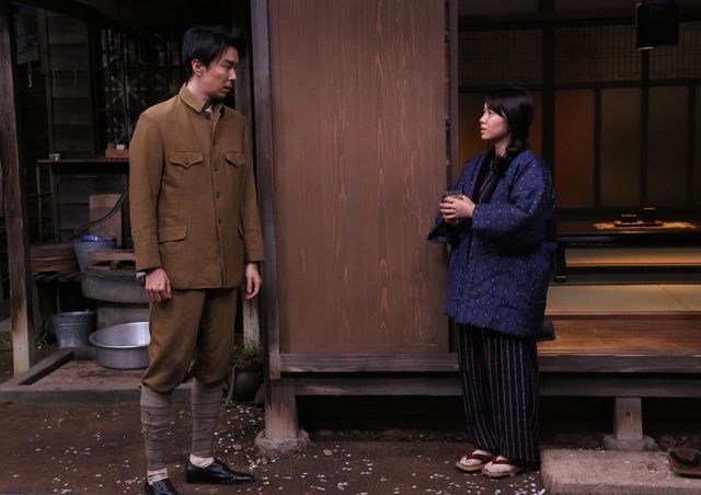 二階堂ふみと長谷川博己の撮影風景！映画『この国の空』【フォトギャラリー】（4枚目）