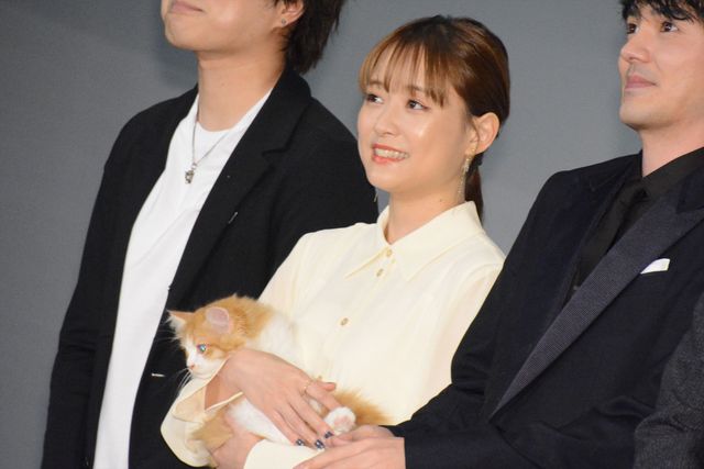 林遣都、中川大志、大原櫻子、浅香航大がキュートな犬たちと登壇！『犬部！』初日舞台あいさつ（15枚目）