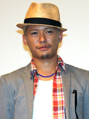 新たな始動を報告した高岡蒼佑