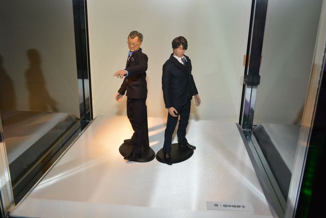 「MOZU」で中神甚を演じた吉田鋼太郎、変態チックな役柄は長谷川博己のおかげ!?　と告白！　画像ギャラリー（9枚目）