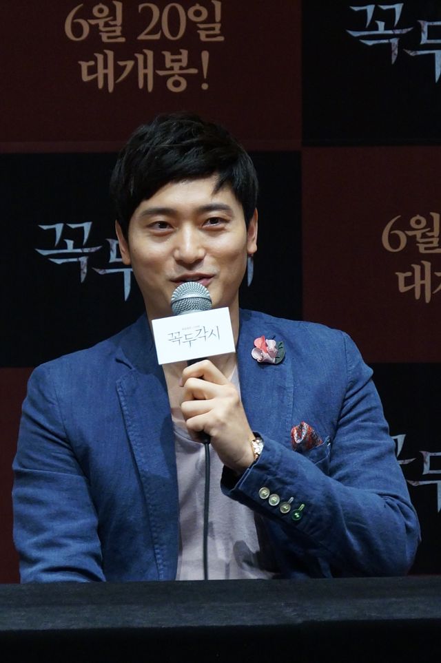 映画『繰り人形』イ・ジョンス、6年ぶりの映画出演で全裸演技＜韓国JPICTURES＞（10枚目）