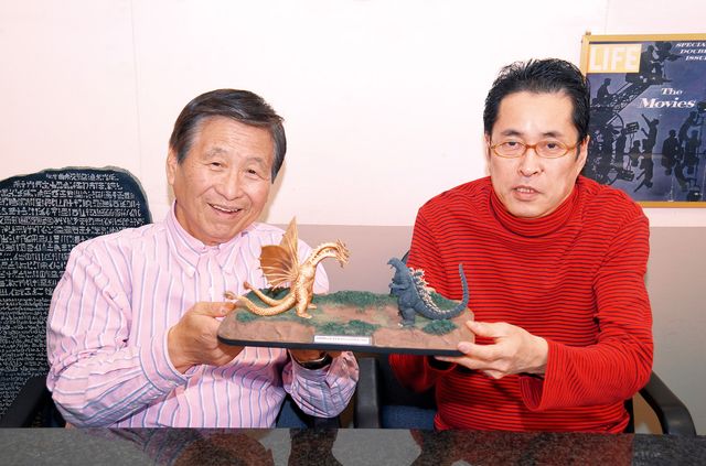 純金の「ゴジラVSキングギドラ」フォトギャラリー（9枚目）