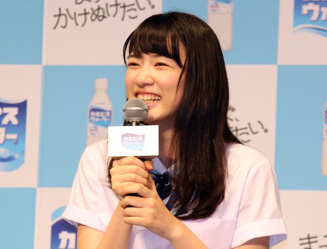 注目の美少女・永野芽郁のはじける笑顔がかわいすぎ！「カルピスウォーター」新TVCM発表会フォトギャラリー：フォトギャラリー