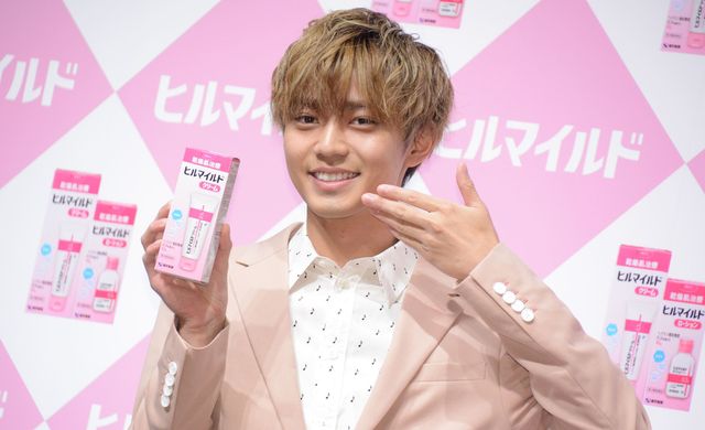 永瀬廉、ピンクも似合う！「ヒルマイルド」新TVCM発表会：フォトギャラリー