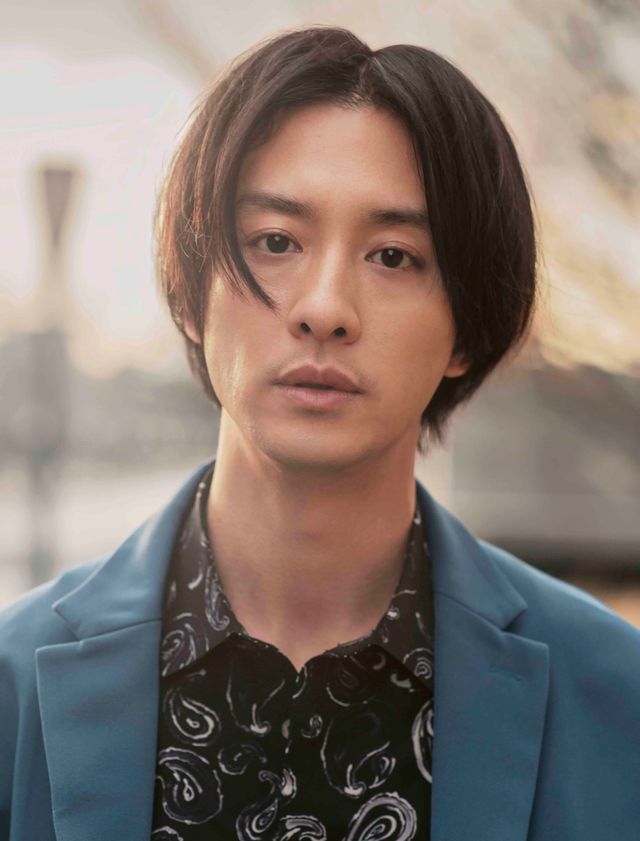 映画『ひみつのなっちゃん。』渡部秀＆前野朋哉のドラァグクイーンドレス姿（11枚目）