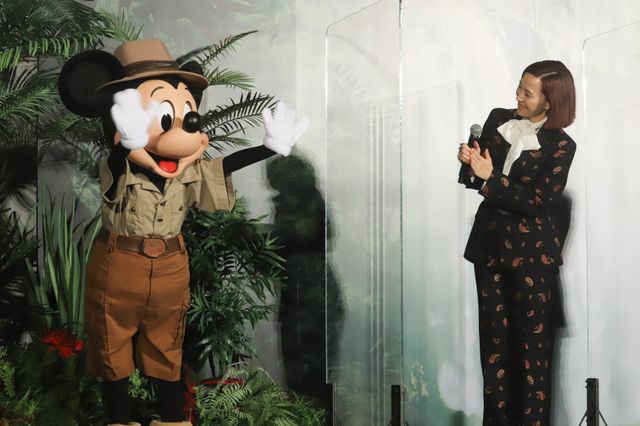 木村佳乃がペイズリー柄のパンツルックで登場！『ジャングル・クルーズ』日本出航記念完成披露試写会：フォトギャラリー