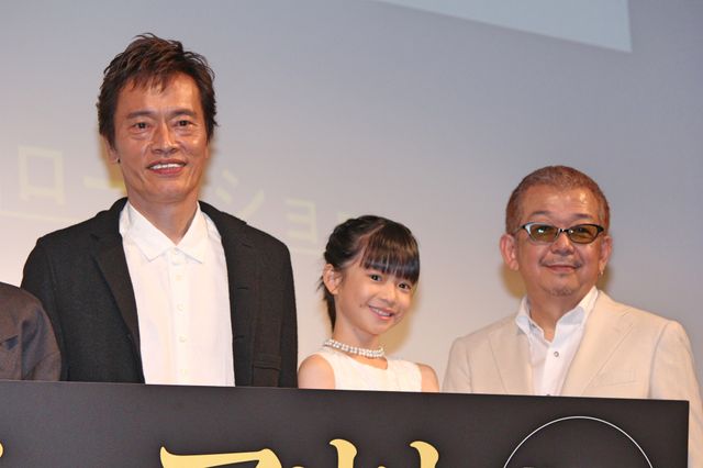 遠藤憲一、白鳥玉季ら登壇！『アウト＆アウト』完成披露舞台挨拶（7枚目）