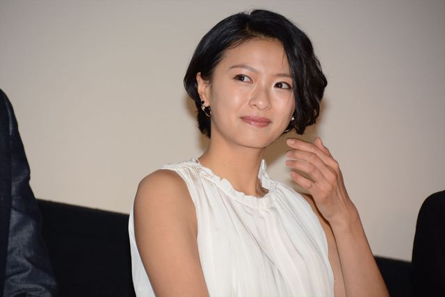 シュールすぎる“足チョコ”に爆笑！『娚の一生』初日舞台あいさつ（2枚目）