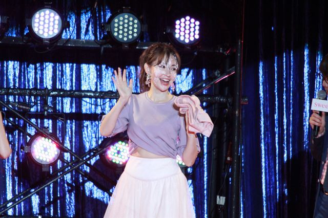 こじはる、卒業後初AKB48の曲を熱唱！＜全23枚＞（23枚目）