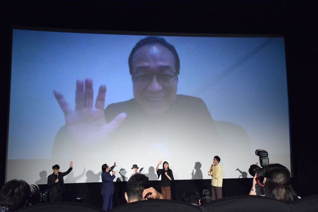 長澤まさみ、東出昌大ら登壇！『コンフィデンスマンJP プリンセス編』大ヒット御礼舞台あいさつ（13枚目）