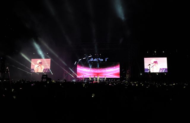 BEASTがゲリラコンサートを開催　新曲も初披露＜韓国JPICTURES＞（5枚目）