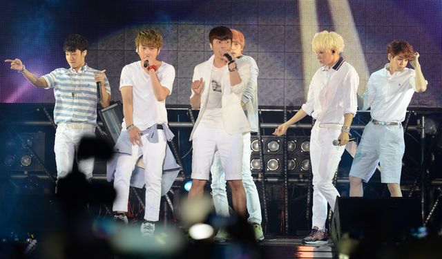 BEASTがゲリラコンサートを開催　新曲も初披露＜韓国JPICTURES＞（7枚目）