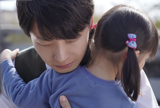 小栗旬、イギリスへ！星野源と共演『罪の声』新場面写真（7枚目）