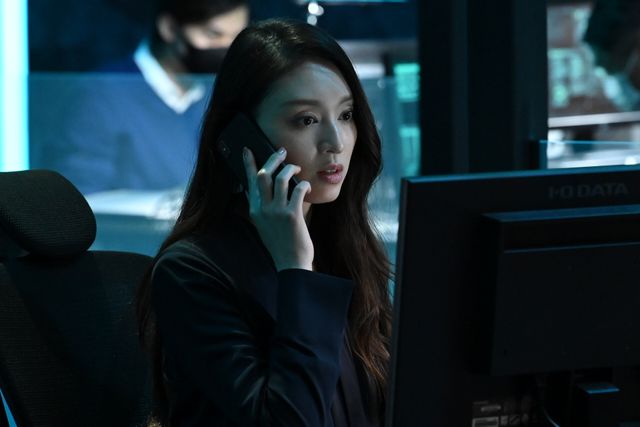 獅堂の妻・六花から水石チーフに再び電話が…ドラマ「24 JAPAN」第10話：フォトギャラリー