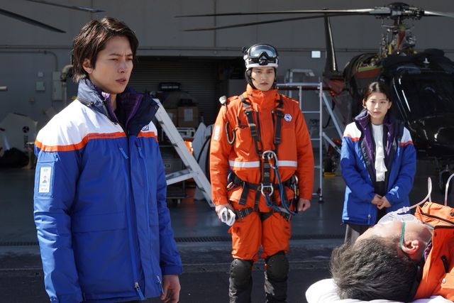 「ブルーモーメント」山下智久＆水上恒司、名バディ爆誕！2話場面写真（2枚目）