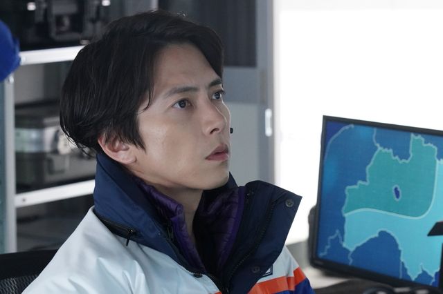 「ブルーモーメント」山下智久＆水上恒司、名バディ爆誕！2話場面写真（6枚目）