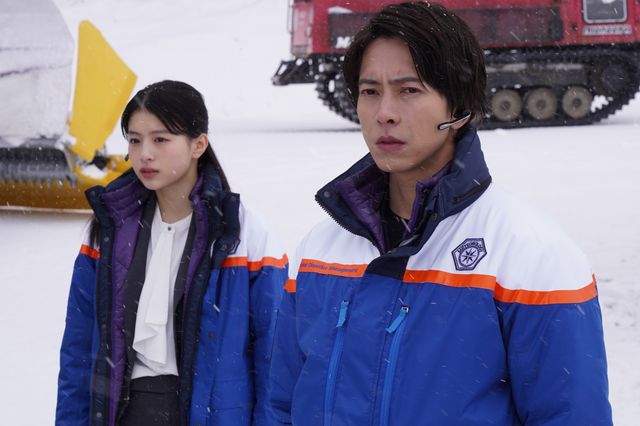 「ブルーモーメント」山下智久＆水上恒司、名バディ爆誕！2話場面写真（11枚目）