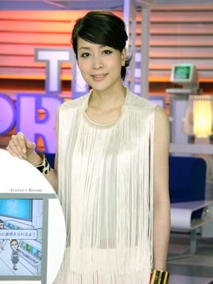 スリムボディーで生放送に復帰した内田恭子