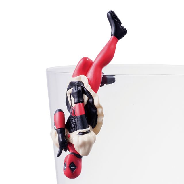 フチで寝そべりデップー！人気フィギュアシリーズに！＜全5種＞（3枚目）