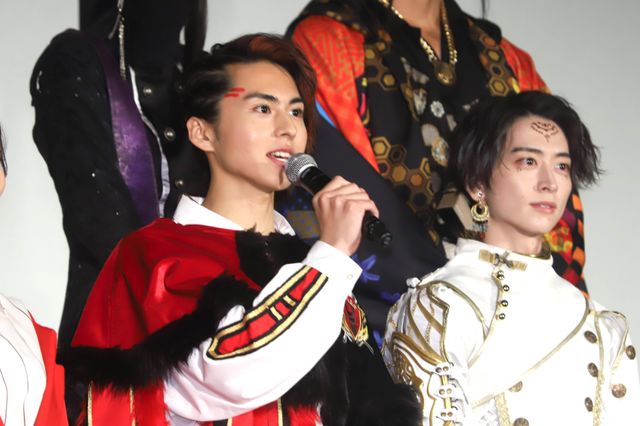 『仮面ライダーギーツ 4人のエースと黒狐』『王様戦隊キングオージャー　アドベンチャー・ヘブン』初日舞台あいさつ（4枚目）