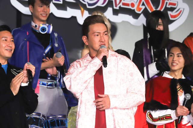 『仮面ライダーギーツ 4人のエースと黒狐』『王様戦隊キングオージャー　アドベンチャー・ヘブン』初日舞台あいさつ（5枚目）