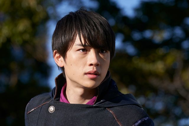 アークゼロ参戦！「仮面ライダーアウトサイダーズep.2　滅びの予兆とデザストの覚醒」場面写真（4枚目）